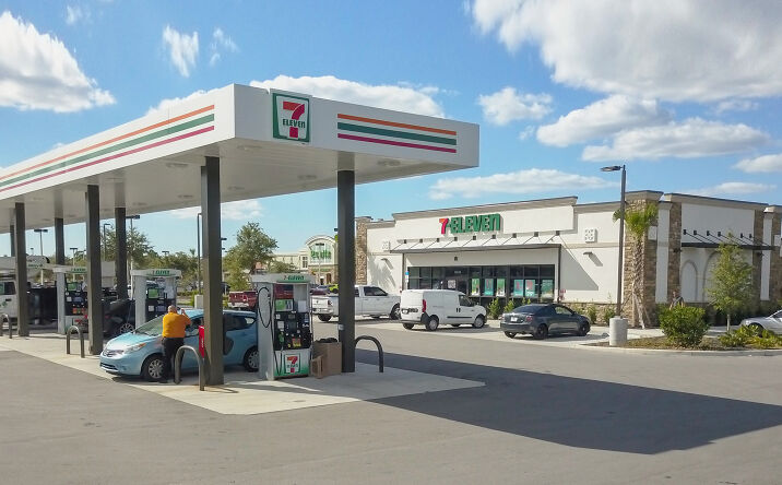 Pictures of Retail property located at 13495 County Line Rd, Spring Hill, FL 34610 for comps - image #1