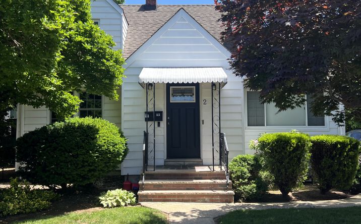 Pictures of Multifamily property located at 2 Davis Drive, Lodi, NJ 07644 for sales - image #1