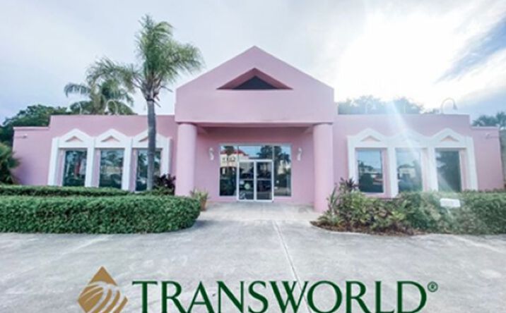 Pictures of Retail property located at 2700 NW Federal Highway, Stuart, FL 34994 for sales - image #1