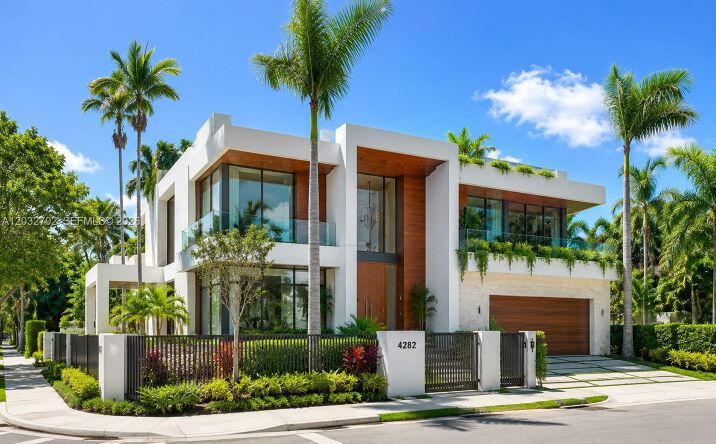Pictures of Multifamily property located at 4282 NW 1st Ave, Miami, FL 33127 for sales - image #1