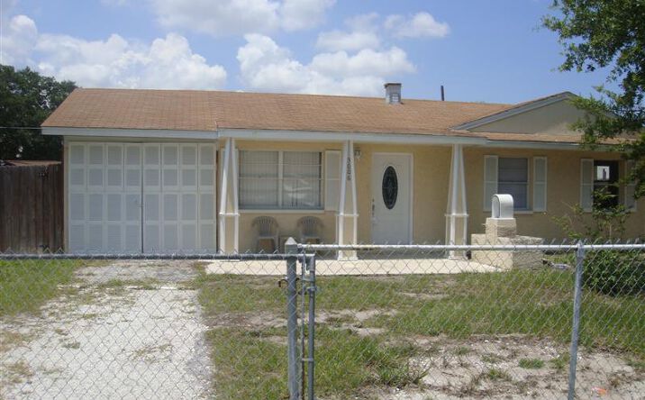 Pictures of Land property located at 3006 N 44TH ST, TAMPA, FL 33605-2341 for sales - image #1