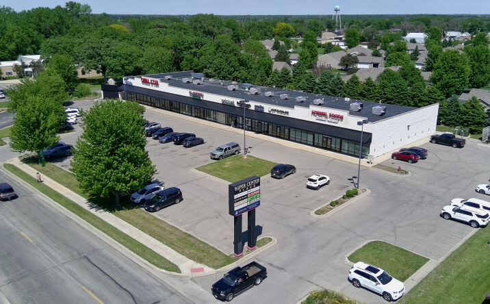 Pictures of Retail property located at 1906 8th Street Northwest, Austin, MN 55912 for sales - image #1