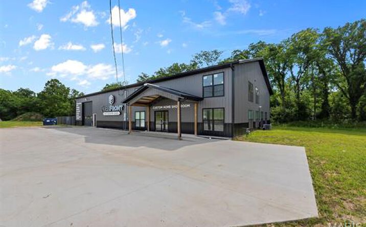 Pictures of Industrial property located at 3082 County Road 620, Cape Girardeau, MO 63701 for sales - image #1