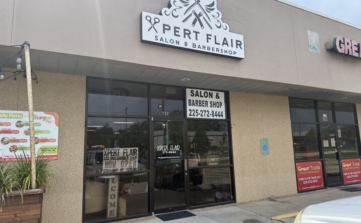 Pictures of Retail property located at 724 O'Neal Lane, Baton Rouge, LA 70816 for sales - image #1