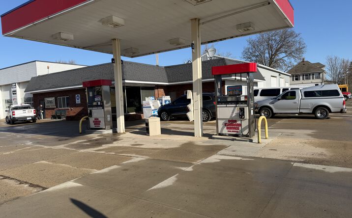 Pictures of Retail property located at 1831 142nd Avenue, Dorr, MI 49323 for sales - image #1