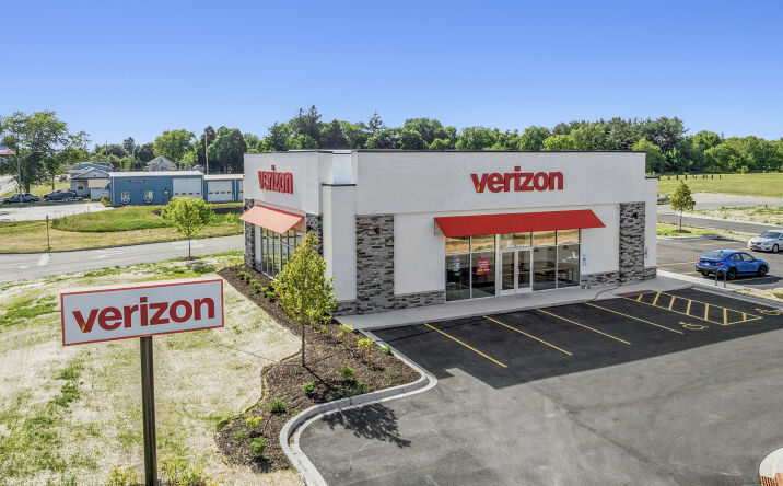 Pictures of Retail property located at 103 Airport Road, Harvard, IL 60033 for sales - image #1