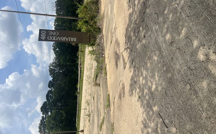 Pictures of Retail, Land, Office property located at 460 Briarwood Drive, Jackson, MS 39206 for sales - image #1