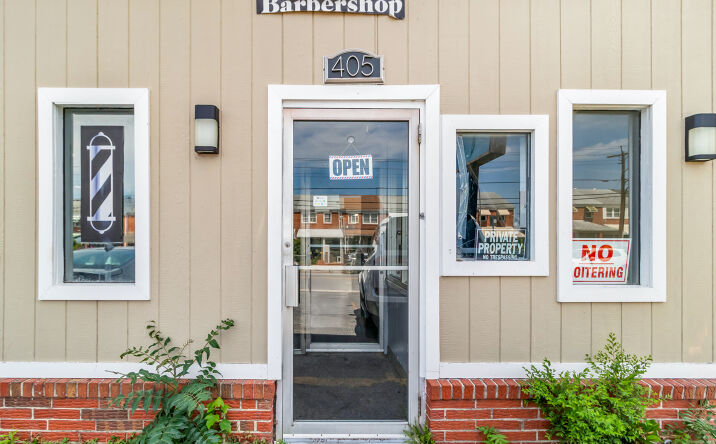 Pictures of Office property located at 405 Stemmers Run Road, Essex, MD 21221 for sales - image #1