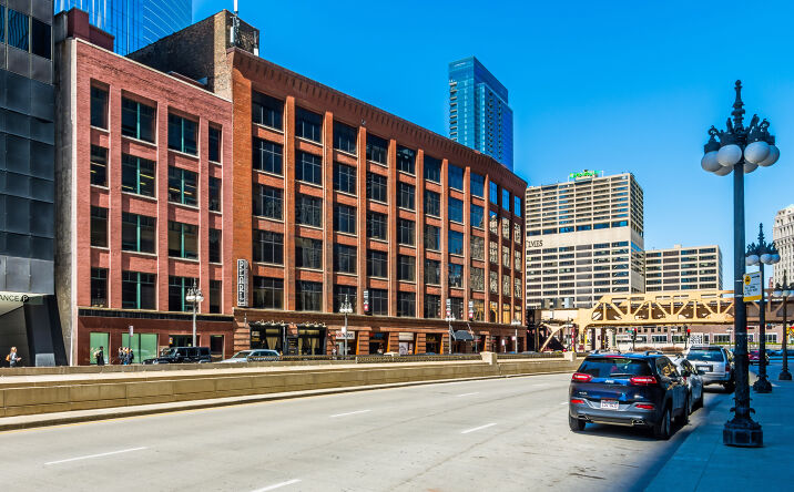Pictures of Office property located at 180 N Wacker Dr, Chicago, IL 60606 for sales - image #1
