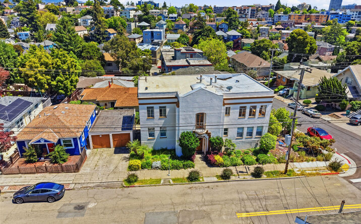 Pictures of Multifamily property located at 304 FAIRMOUNT AVE, OAKLAND, CA 94611 for sales - image #1