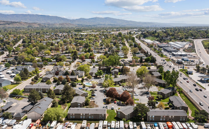 Pictures of Multifamily property located at 5713 North Garrett Street, Boise, ID 83714 for sales - image #1
