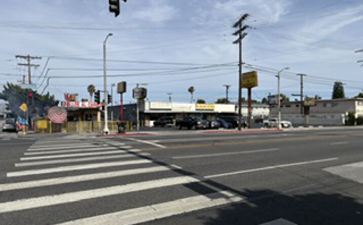 Pictures of Retail property located at 7510-7514 Woodman Avenue and 7526-7530 and 7540 Woodman Place, Van Nuys, CA 91405 for sales - image #1