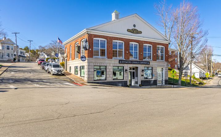 Pictures of Mixed Use property located at 4 Townsend Avenue, Boothbay Harbor, ME 04538 for sales - image #1