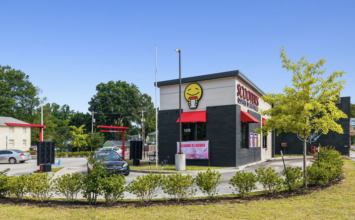 Pictures of Retail property located at 1698 Poplar Ave, Memphis, TN 38112 for sales - image #1
