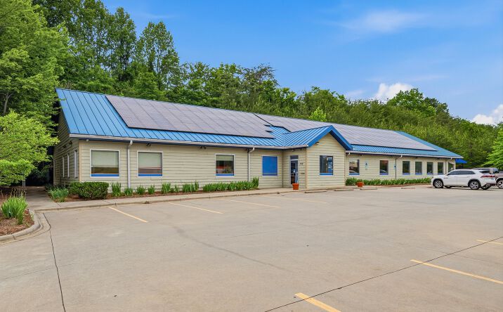 Pictures of Office property located at 149 NEW LEICESTER HWY, ASHEVILLE, NC 28806-1917 for sales - image #1