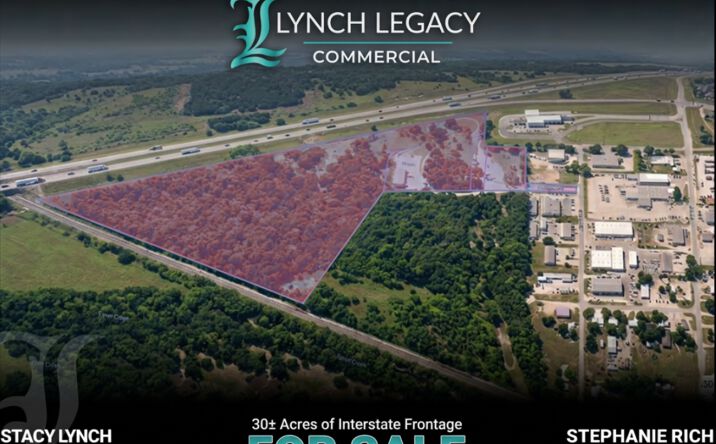 Pictures of Industrial property located at 1808 BARNETT DR, WEATHERFORD, TX 76087-9440 for sales - image #1