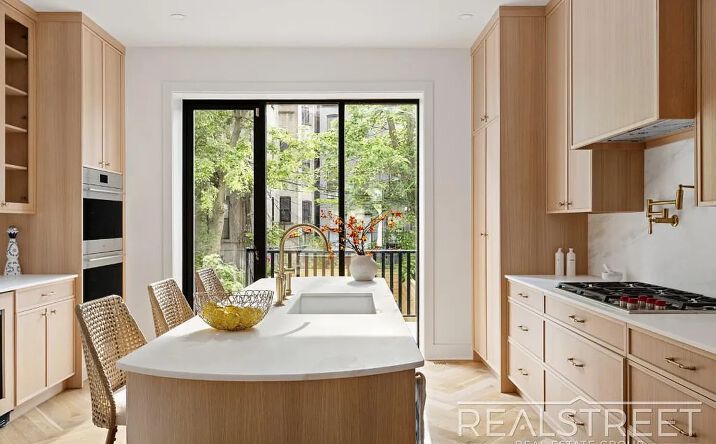 Pictures of Multifamily property located at 80 Rogers Avenue, Brooklyn, NY 11216 for sales - image #1