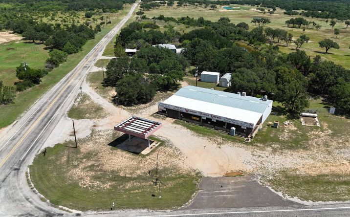 Pictures of Office property located at 4585 PARK ROAD 15, LAKE BROWNWOOD, TX 76801 for sales - image #1