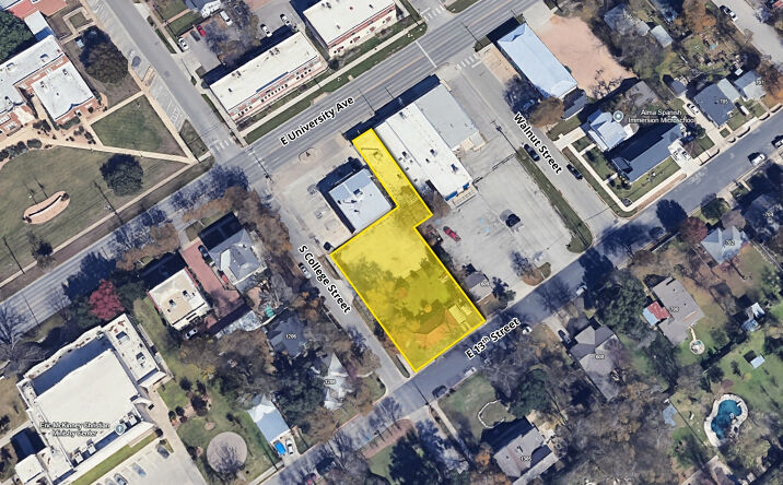 Pictures of Retail property located at 604 East University Avenue, Georgetown, TX 78626 for sales - image #1
