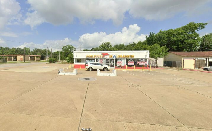 Pictures of Retail property located at 804 N Texas Ave, Bryan, TX 77803 for sales - image #1