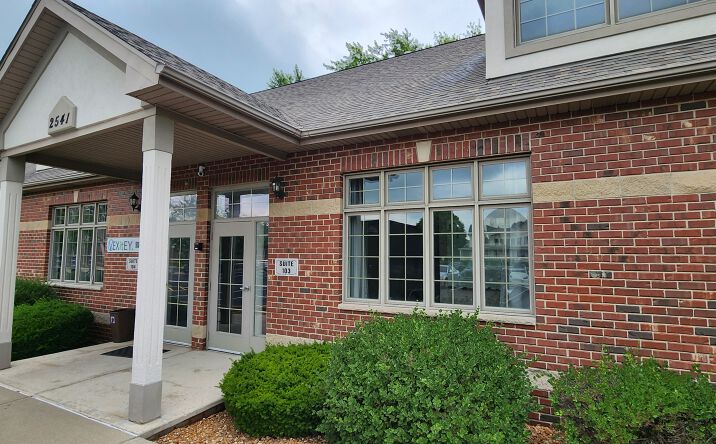 Pictures of Retail, Office property located at 2541 Division Street, Joliet, IL 60431 for sales - image #1