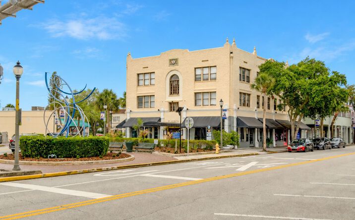 Pictures of Mixed Use property located at 927 E New Haven Ave, Melbourne, FL 32901 for sales - image #1