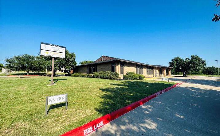 Pictures of Office property located at 500 East Peyton Street, Sherman, TX 75090 for sales - image #1