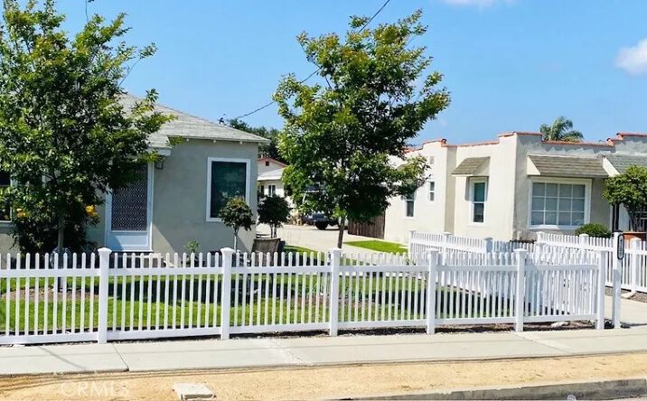 Pictures of Multifamily property located at 4209 W 139th, Hawthorne, CA 90250 for sales - image #1