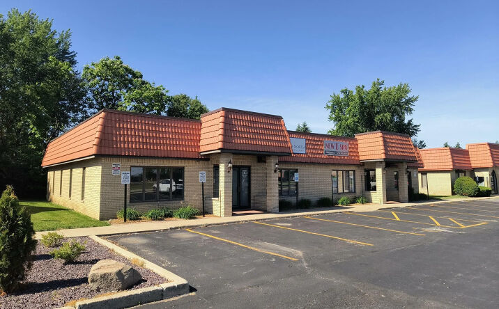 Pictures of Office property located at 910 Richard Road, Dyer, IN 46311 for sales - image #1