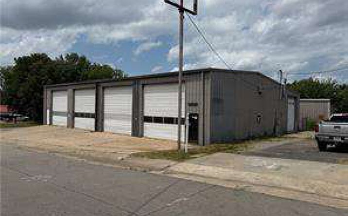Pictures of Industrial property located at 1107 S P St, Fort Smith, AR 72901 for sales - image #1
