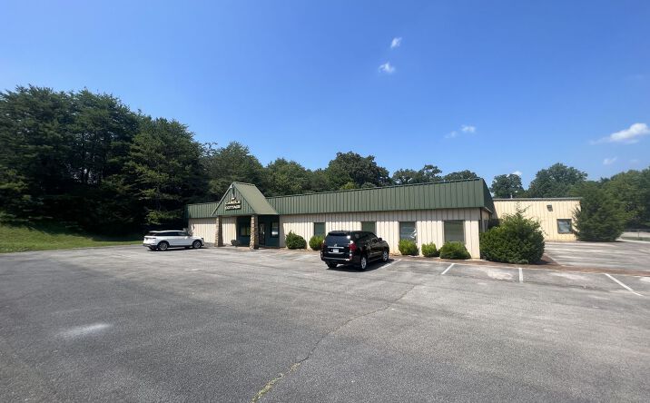 Pictures of Industrial property located at 144 River Bend Rd, Sevierville, TN 37876 for sales - image #1