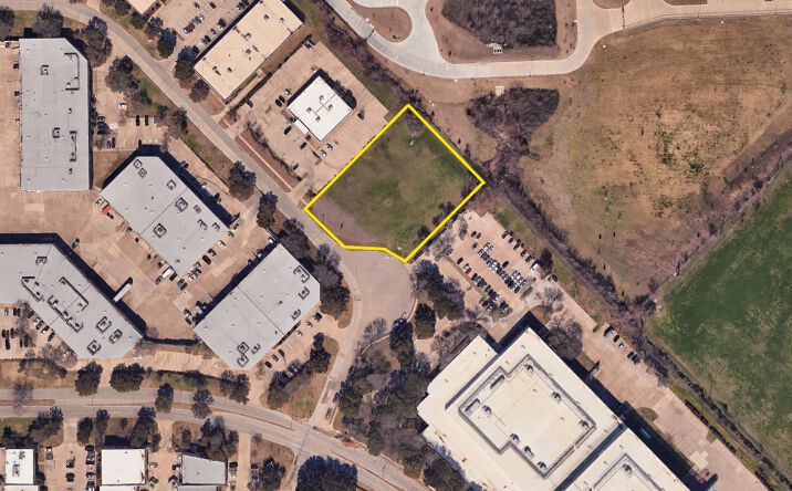 Pictures of Land property located at 2901 N Skyway Circle, Irving, TX 75038 for sales - image #1