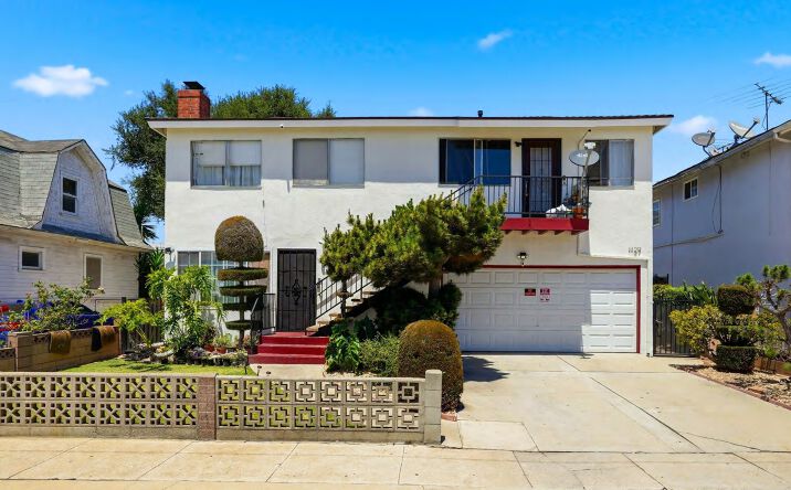 Pictures of Multifamily property located at 1127 West 164th Street, Gardena, CA 90247 for sales - image #1