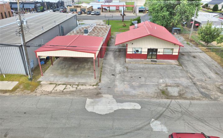 Pictures of Business for Sale property located at 313 N Front Street, Eufaula, OK 74432 for sales - image #1
