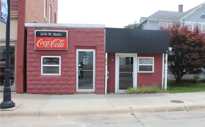 Pictures of Business for Sale, Retail property located at 209 W Main Street, Chanute, KS 66720 for sales - image #1
