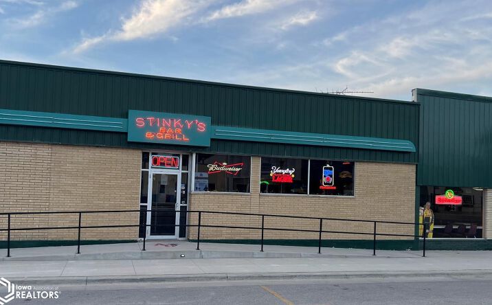 Pictures of Office, Retail, Industrial property located at 920-924 Parriott Street, Aplington, IA 50604 for sales - image #1