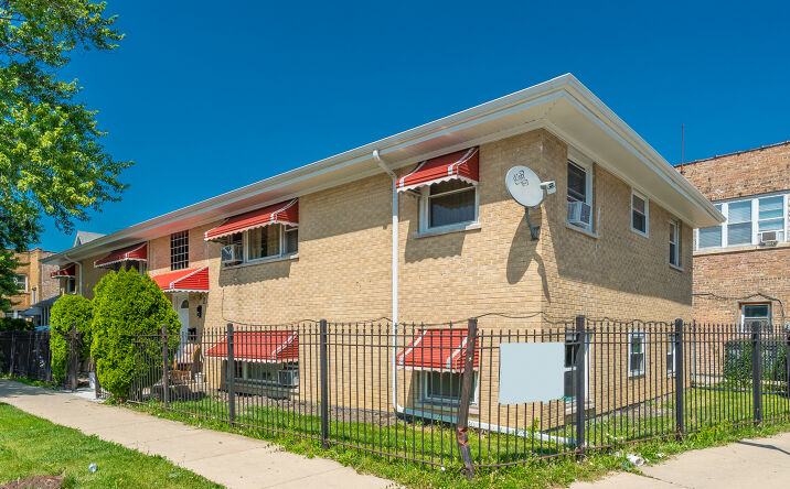 Pictures of Multifamily property located at 621 Lake Street, Maywood, IL 60153 for sales - image #1