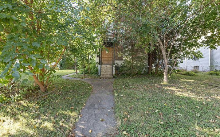 Pictures of Multifamily property located at 537 6TH Avenue S, Clinton, IA 52732 for sales - image #1