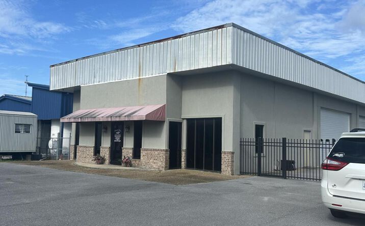 Pictures of Retail, Special Purpose property located at 3309 Gautier Vancleave Road, Gautier, MS 39553 for sales - image #1