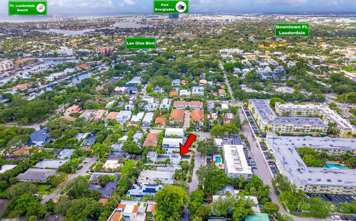 Pictures of Multifamily property located at 110 NE 16th Terrace, Fort Lauderdale, FL 33301 for sales - image #1