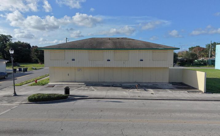 Pictures of Mixed Use property located at 1140 Avenue D, Fort Pierce, FL 34950 for sales - image #1