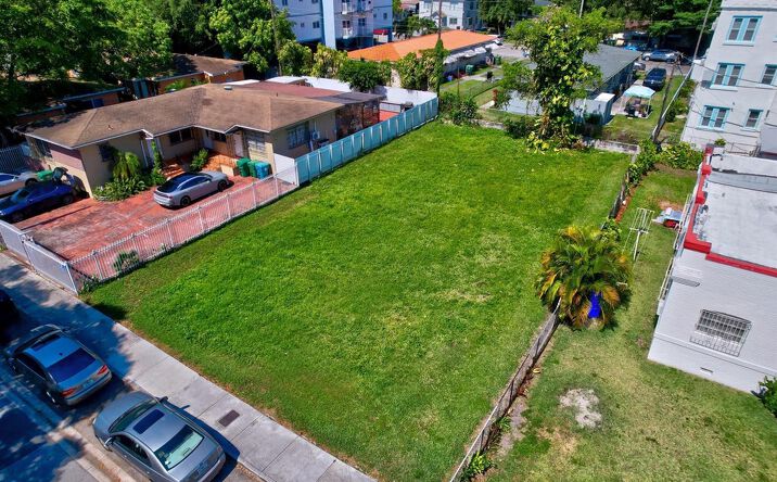 Pictures of Land property located at 512 SW 6th Avenue, Miami, FL 33130 for sales - image #1