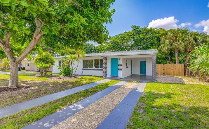 Pictures of Multifamily property located at 512 Bayberry Drive, Lake Park, FL 33403 for sales - image #1