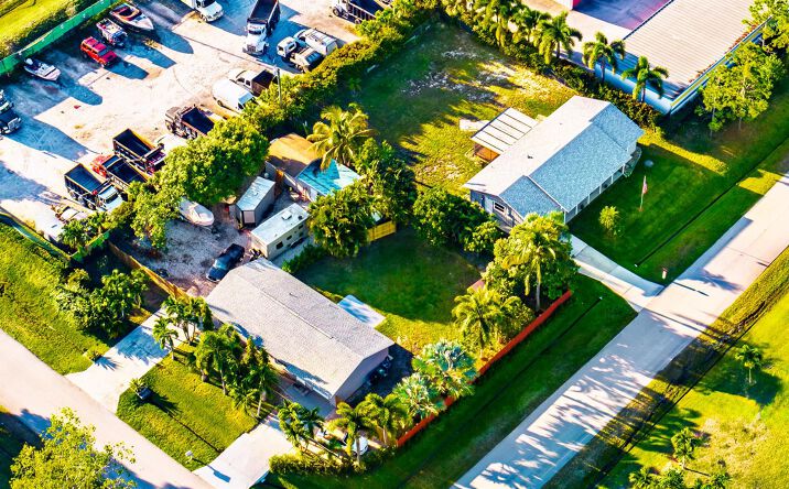 Pictures of Mixed Use, Business for Sale, Industrial, Office, Retail property located at 1892 SW Biltmore Street, Port St. Lucie, FL 34984 for sales - image #1