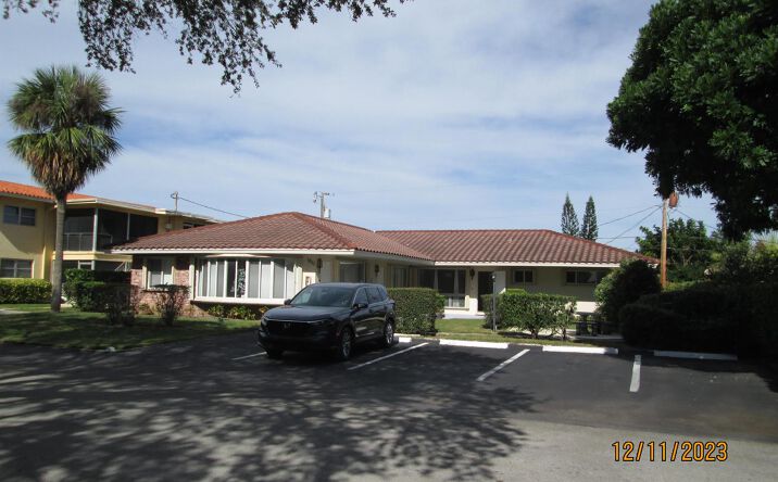 Pictures of Multifamily property located at 1911 NE 27th Court # 3 #1-3, Lighthouse Point, FL 33064 for sales - image #1