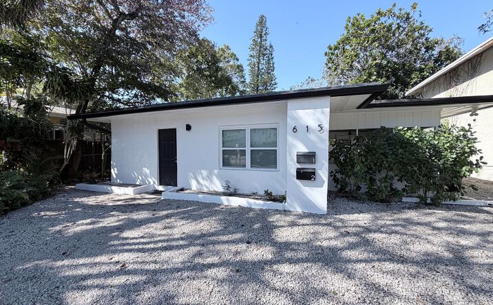 Pictures of Multifamily property located at 615 SW 14th Avenue # 2 #1-2, Fort Lauderdale, FL 33312 for sales - image #1