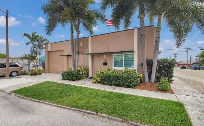 Pictures of Industrial, Retail, Office property located at 1420 Forsythe Road, West Palm Beach, FL 33405 for sales - image #1