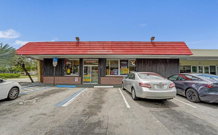 Pictures of Retail, Special Purpose, Office property located at 3870 SW 2nd Court, Plantation, FL 33312 for sales - image #1