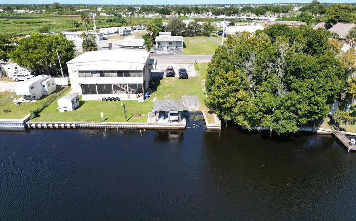 Pictures of Mixed Use, Business for Sale, Office property located at 238 US Highway 441, Okeechobee, FL 34974 for sales - image #1
