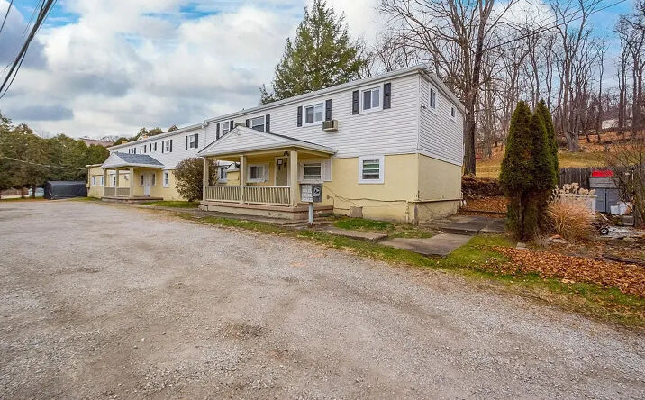 1027 Cochran Mill Road, Jefferson Hills